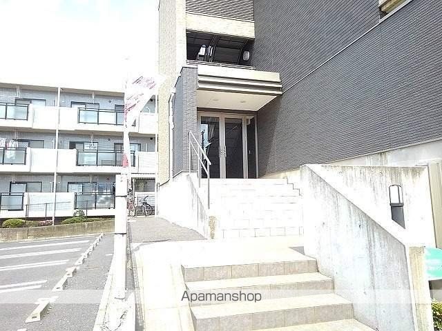 セレーノみのりCの玄関写真
