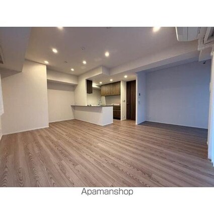 ブランズ本郷[2LDK/74.74m2]のリビング・居間