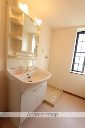 香川県高松市円座町[2LDK/65.53m2]の洗面所