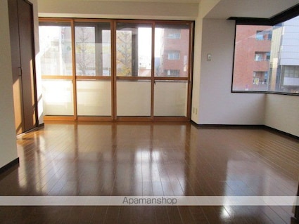 クリスタル山内[1DK/35m2]のリビング・居間