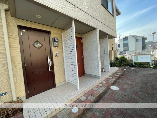 ミーテルーチェの玄関写真