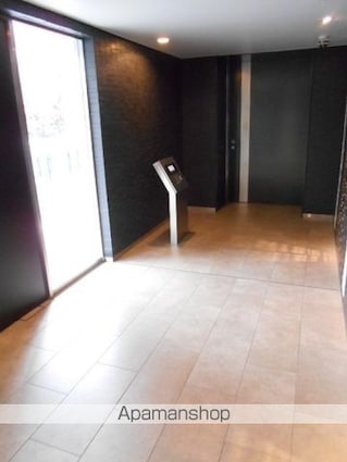 パークアクシス東高円寺[1R/27.11m2]のエントランス