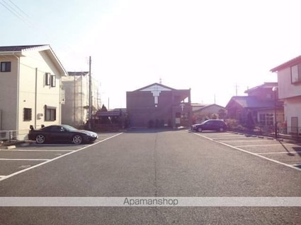 ネオ・コスモ[1K/30.96m2]の駐車場1