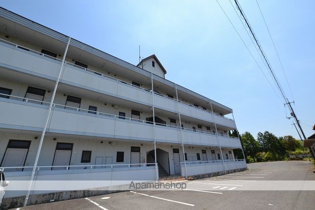 パークヒルズAの玄関写真
