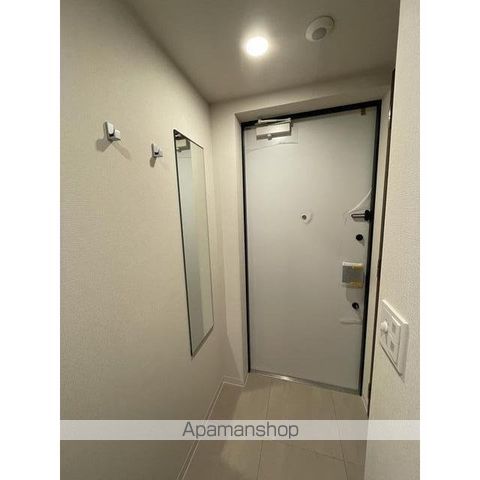 コンフォリア・リヴ本町WEST Qの内装写真