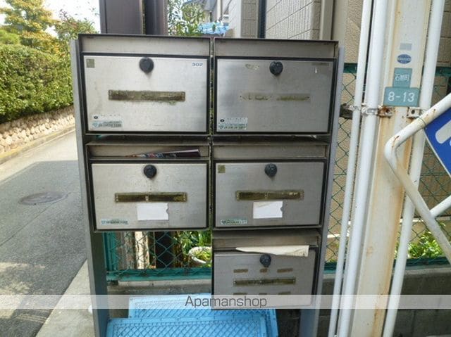 ルミエール苦楽園の玄関写真