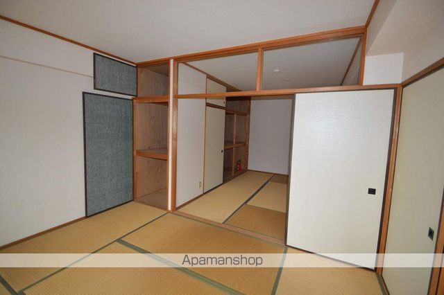 脇坂マンションの内装写真