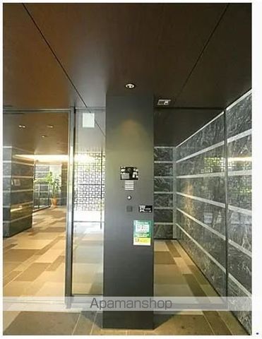 ドゥーエ早稲田の玄関写真