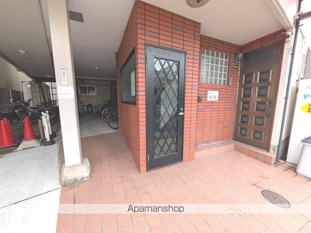 メゾン松村の玄関写真