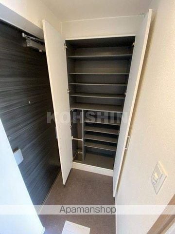レオンコンフォート上本町カレントの内装写真