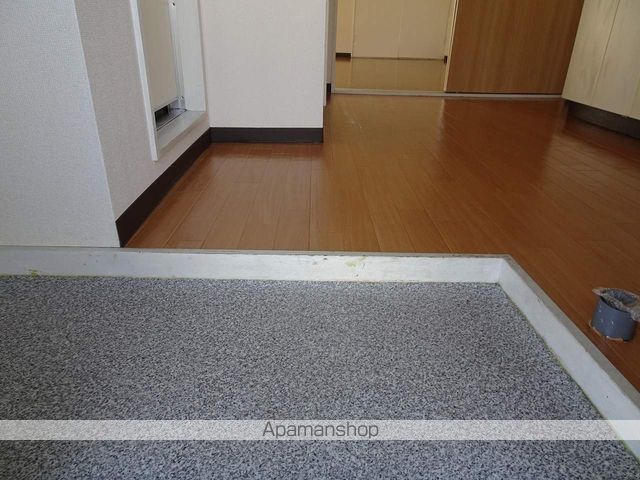 シャトルIの内装写真