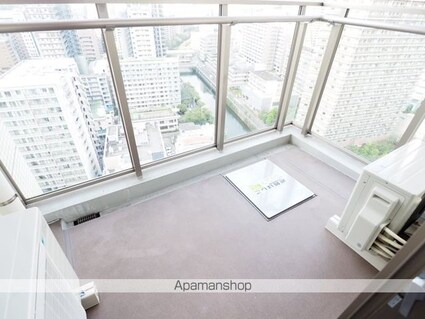 レジディアタワー目黒不動前[3LDK/85.39m2]のバルコニー