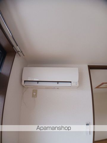 ボンディールIの内装写真