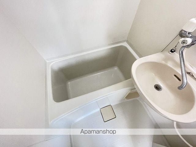 新大阪ハイツの内装写真
