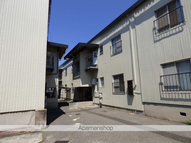 浅川マンションの外観写真