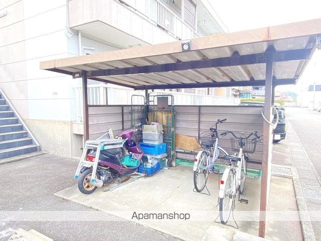 山崎ハイツの外観写真