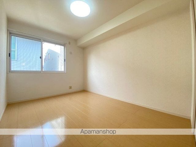 ファミール Vの内装写真