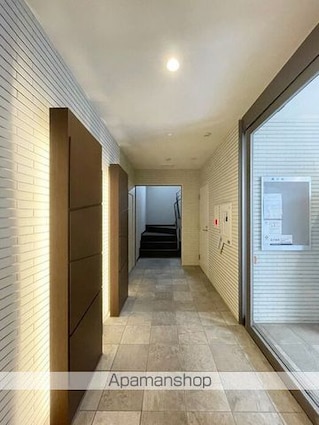 東京都小金井市梶野町５丁目[1K/25.19m2]のエントランス
