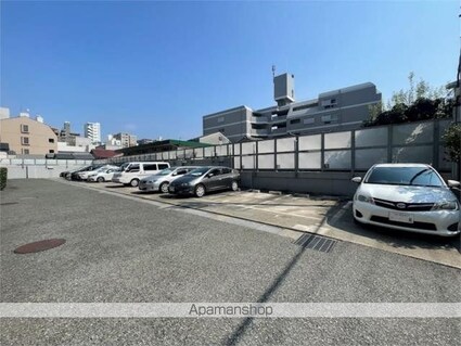 グレイスコート上本町[3LDK/65.56m2]の駐車場