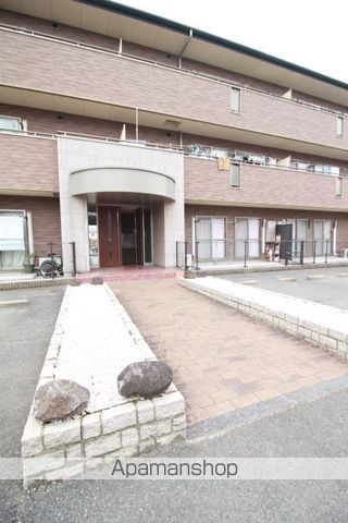 リーフミナンの玄関写真