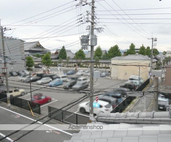 ヌヴェールハウス西棟の内装写真