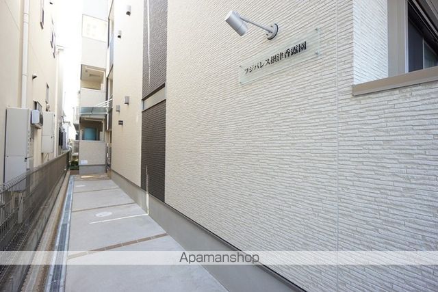 フジパレス摂津香露園の玄関写真