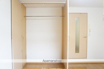 レオパレス如意申[1K/24.84m2]の収納