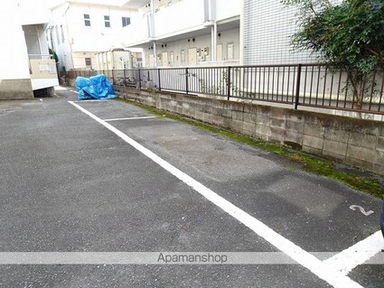 第二大澤コーポ[1K/20.65m2]の駐車場