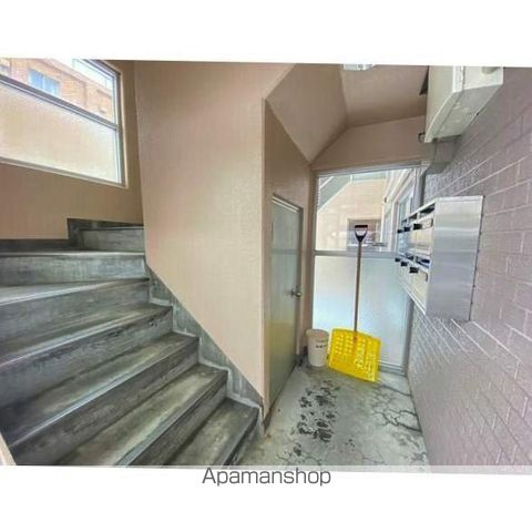 リヴァティ間瀬の玄関写真