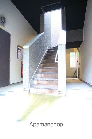 【福岡市東区箱崎のアパートの写真】