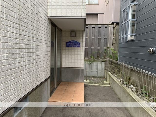 セントラルステージ本町の玄関写真