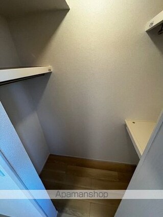 グランブルー八代　Ａ[2LDK/59.58m2]の収納