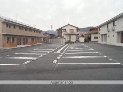 ウィット新町　Ｂ棟[1LDK/42.79m2]の駐車場