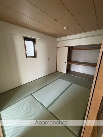 グレイスケヤムラの内装写真