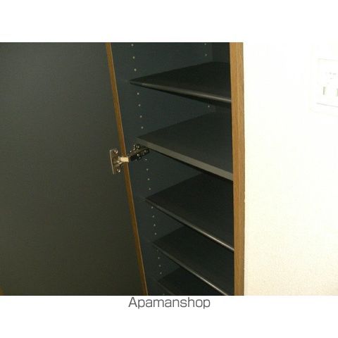 アンプルール リーブル KOIKEIIBの内装写真