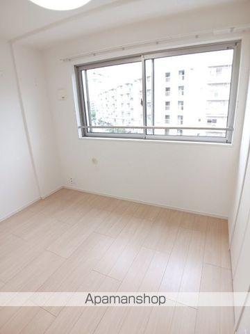 L’ILL 登町の内装写真