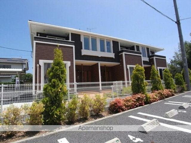 玉名市 2階建 築13年の玄関写真