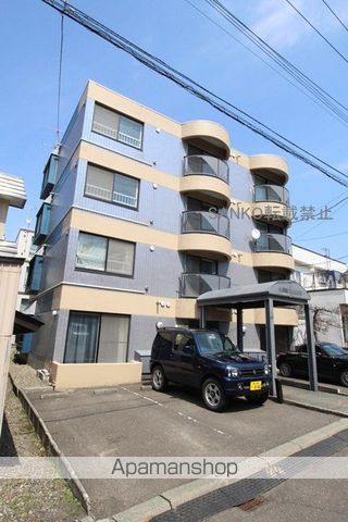 クリスタルハイツRIIの外観写真
