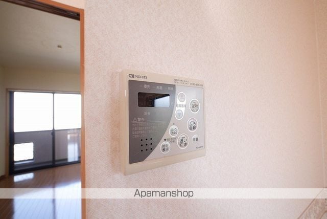 レアルワイズマンション中津原の内装写真
