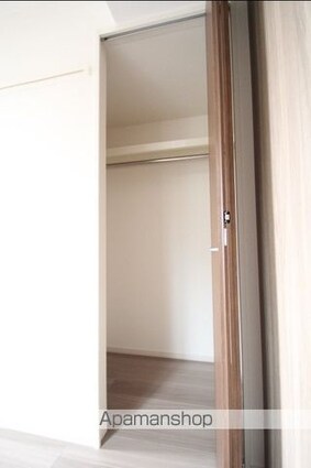 コンフォート北綾瀬[1LDK/30.3m2]の収納