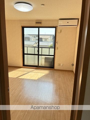 エステート ユリAの内装写真