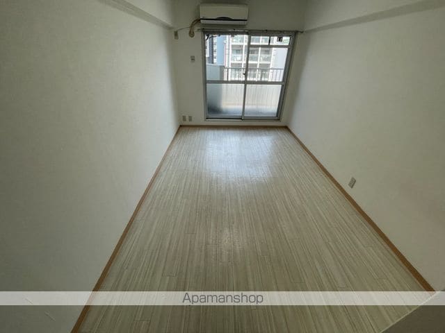 コボリマンション新大阪の内装写真