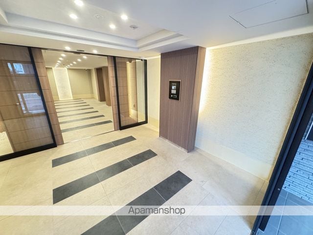 ALIVIS SHIMO−SHINJO SOL TERRACEの玄関写真
