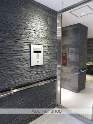 東京都板橋区小豆沢４丁目[1K/25.92m2]のエントランス