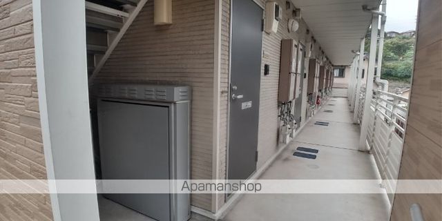 レオネクスト椎の木の玄関写真