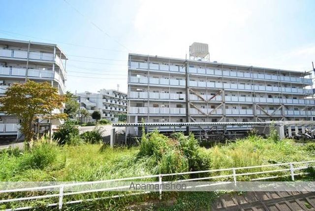 【八王子市小比企町のマンションの写真】