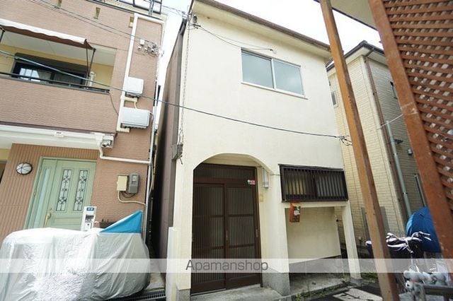 阪急電鉄京都線 総持寺駅 徒歩12分 2階建 築61年の外観写真