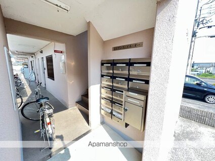 滋賀県近江八幡市安土町下豊浦[店舗/61.89m2]のエントランス2