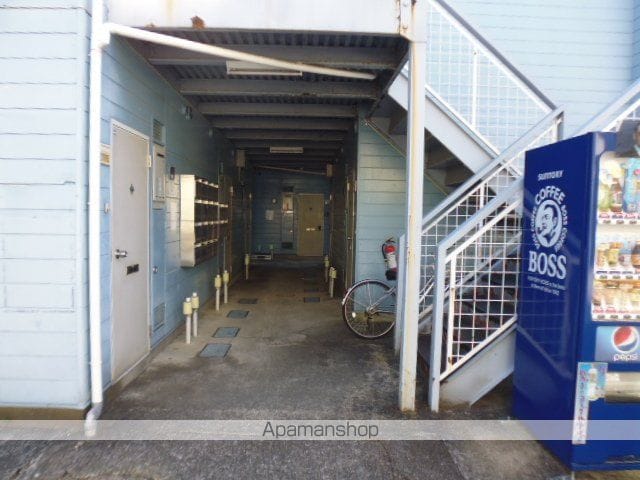 小松島コンパウンドの玄関写真