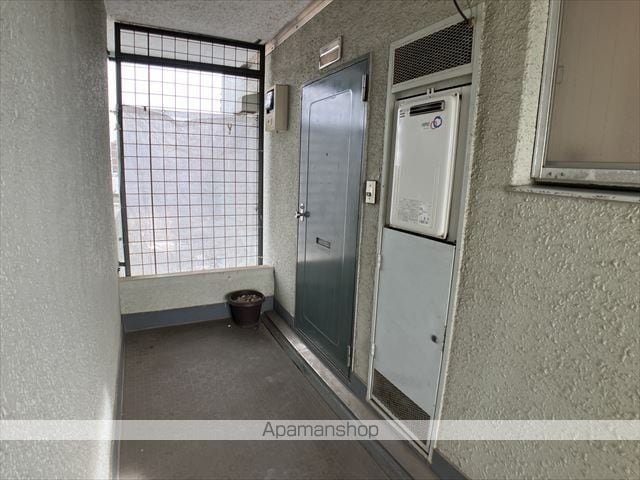 ロイヤルハイツ相模原の玄関写真